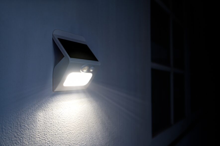 Why Does My Pool Light Keep Flickering or Going Dark During Summer in Texas?